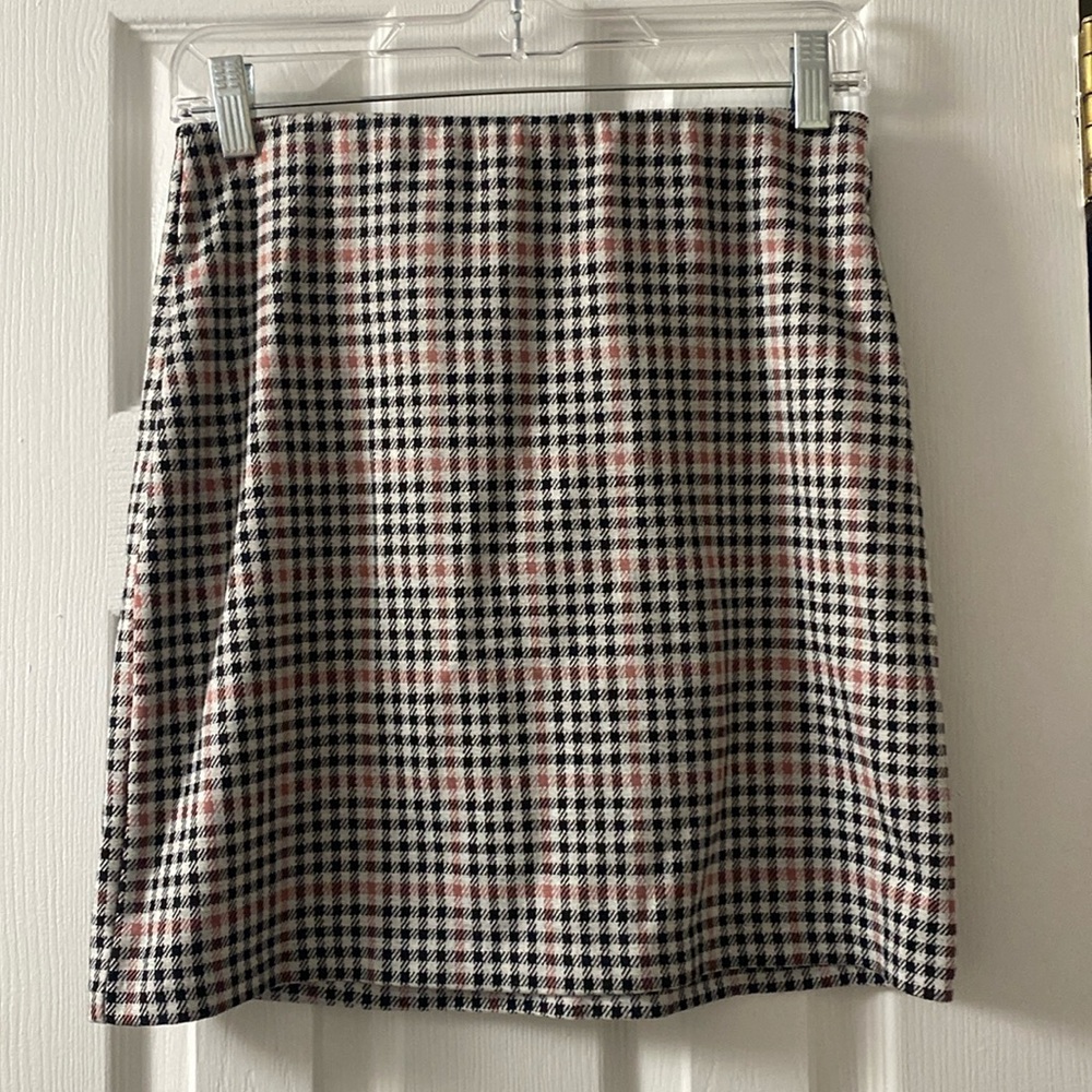 Plaid stretchy mini skirt